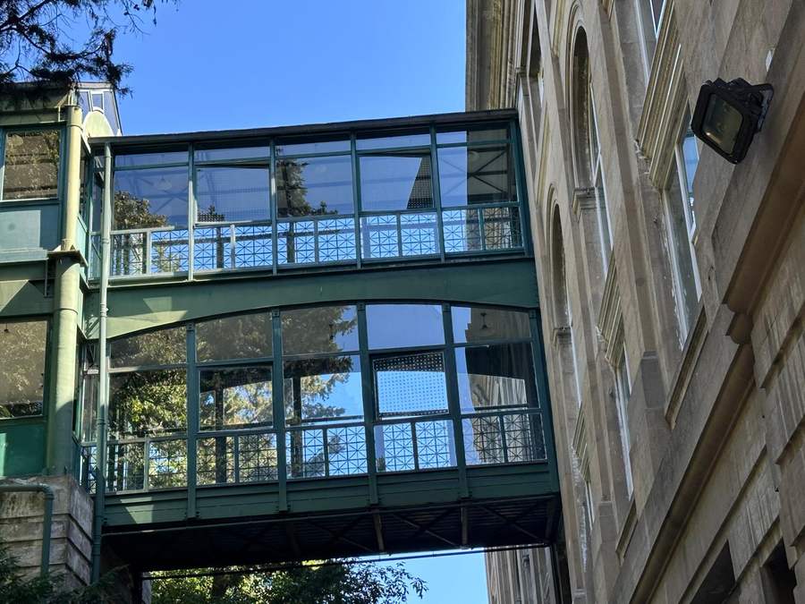 Sarıyer Havuz ve Kış Bahçesi Cam Konforu